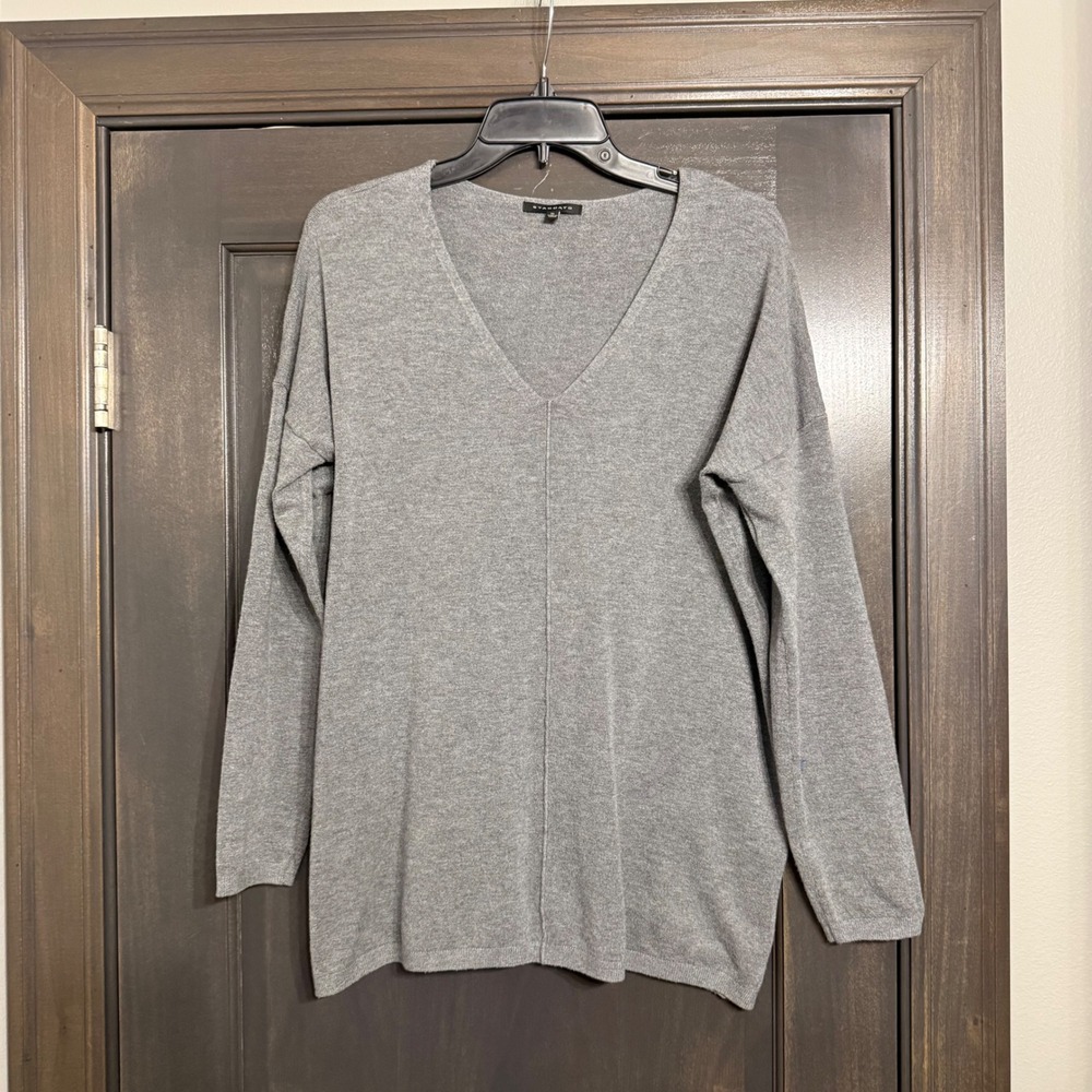 Staccato Womens Gray V-Neck Relaxed Fit Pullover Sweater XL 51794E-SC